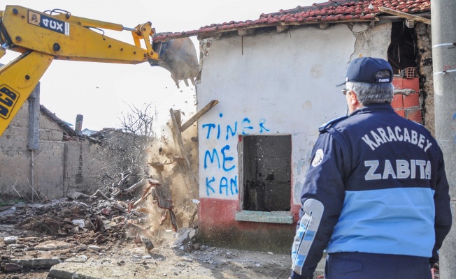 Karacabey Belediyesi'nden metruk binalarla mücadelede