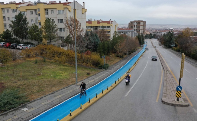 BAŞKENT BİSİKLETLİ ULAŞIMDA ÖRNEK OLACAK ERYAMAN DA MAVİ YOLA KAVUŞTU