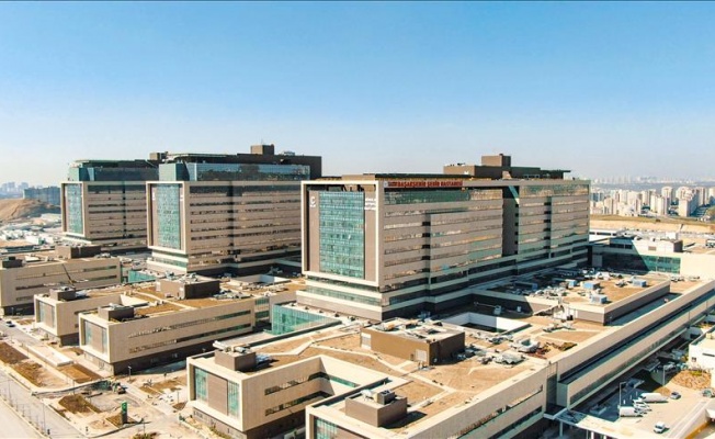 Başakşehir Çam ve Sakura Şehir Hastanesi, MIPIM'de "En İyi Sağlık Kompleksi Ödülü"nü kazandı