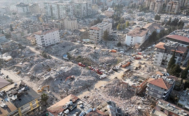 Depremden etkilenen 10 ilde mart başında 30 bin konutun inşasına başlanacak