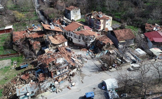 Yeşilyurt'ta 90 konak depremlerde hasar gördü