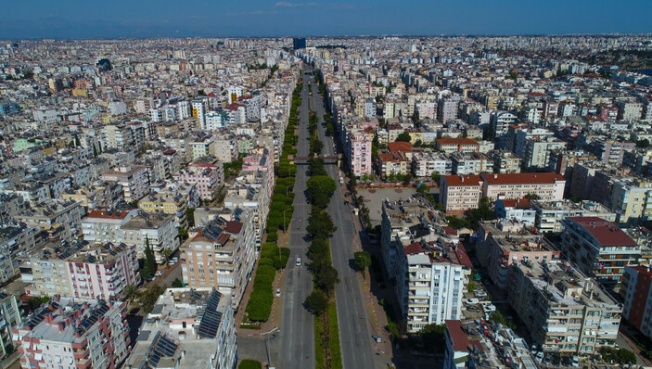 Antalya'da konut yatırımı arttı! Yabancılara satılan her 2,8 konuttan 1'ini Ruslar aldı