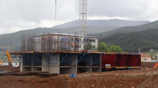 İslahiye'nin deprem konutları yükseliyor: TOKİ 5 bloğu tamamlıyor