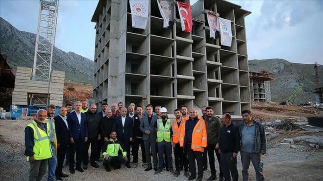 Tarım ve Orman Bakanı Vahit Kirişci: Deprem bölgesinde 456 bin 770 konut yapılacak