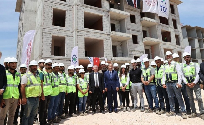 Bakan Özhaseki: TOKİ Başkanlığımız eliyle 1 milyon 270 bin konut, 37 bin 760 sosyal donatı ürettik