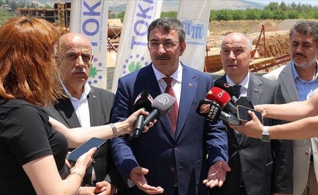 Cumhurbaşkanı Yardımcısı Yılmaz: Depremden etkilenen bölgelerimiz Türkiye'nin en güvenli bölgeleri arasında olacak