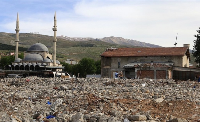 Depremin vurduğu Malatya'da "ticaretin kalbi" yeniden inşa edilecek