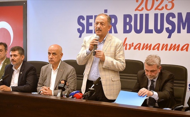 Bakan Özhaseki: (Deprem konutları) Bu evler bitip sizler içerisine huzurla oturuncaya kadar buradayız