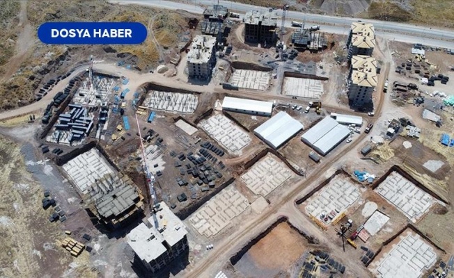 Elazığ'da 2 bin 936 deprem konutunun inşası sürüyor