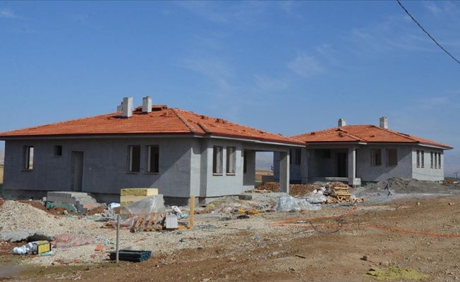 Afşin'deki 328 köy evinin kış gelmeden bitirilmesi hedefleniyor