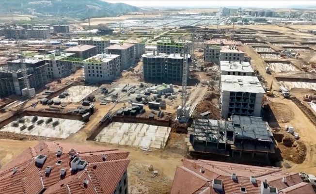 Bakan Özhaseki: Adıyaman'da toplam 82 bin 203 bağımsız bölüm yapıyoruz