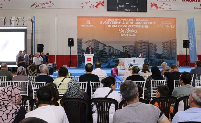 Gaziantep'te yapımı süren 1000 konutun kurası çekildi