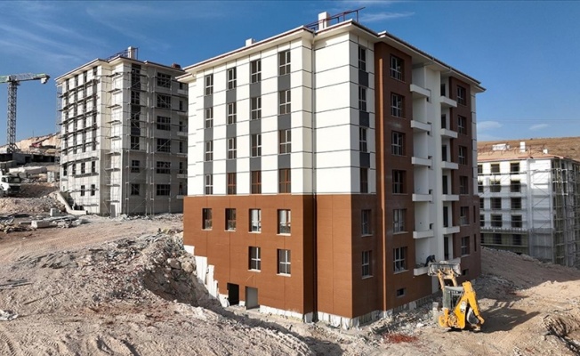 Nizip'teki deprem konutlarında örnek daire tamamlandı