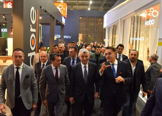 ULUSLARARASI İSTANBUL MOBİLYA FUARI AÇILDI