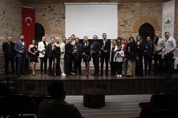 Altın Meslek Kariyer Ödüllerinden muhteşem gece