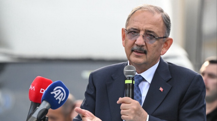 Bakanı Mehmet Özhaseki, koylardaki yat ve teknelerin deniz yaşamını koruyaçağız