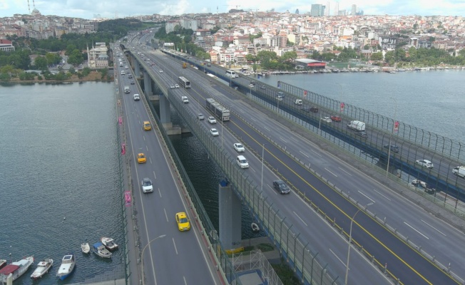 HALİÇ KÖPRÜSÜ METROBÜS YOLU YENİLENDİ  ÇALIŞMALAR ERKEN TAMAMLANDI