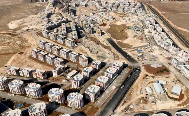 Şanlıurfa'da bin 398 konut hak sahiplerine teslim edildi
