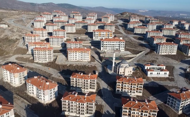 Balıkesir Altıeylül'de 570 sosyal konutun teslimatı başladı