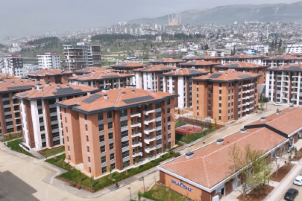 Bakan Kurum: Ebrar Sitesi'nin yerine güvenli konutlarımızı yaptık