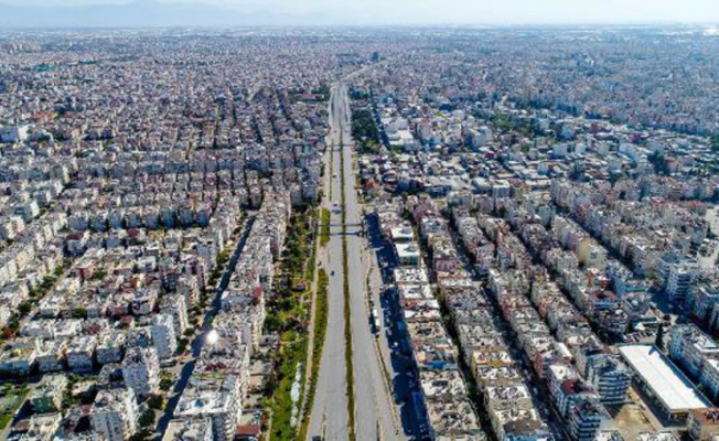 Konut fiyalarındaki reel düşüş sürüyor