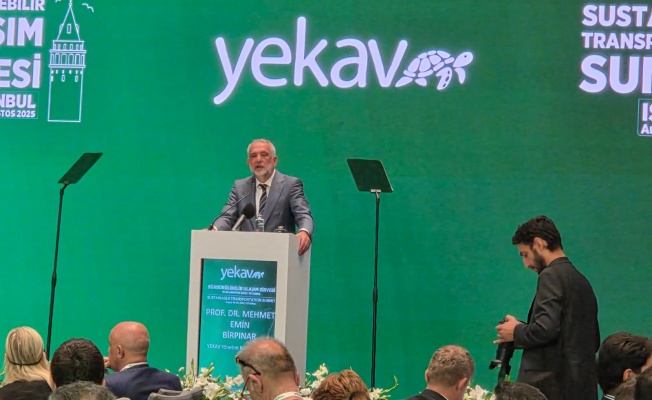 BAKAN URALOĞLU SÜRDÜRÜLEBİLİR ULAŞIM ZİRVESİ'NDE KONUŞTU