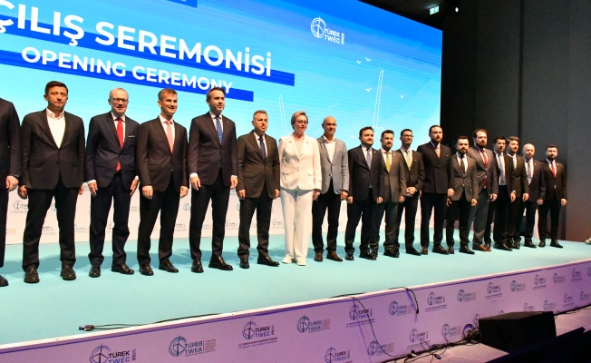 RÜZGAR ENERJİSİ SEKTÖRÜ İZMİR’DE BULUŞTU, TÜREK 2025 YOĞUN KATILIMLA GERÇEKLEŞTİ