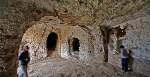 Mağara cami restore edilmeyi bekliyor