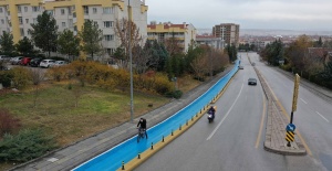 BAŞKENT BİSİKLETLİ ULAŞIMDA ÖRNEK OLACAK ERYAMAN DA MAVİ YOLA KAVUŞTU