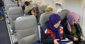 İstanbul'dan deprem bölgesine arama kurtarma ekipleri ile yardım malzemeleri yola çıktı