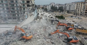 Kahramanmaraş merkezli depremlerde hayatını kaybedenlerin sayısı 50 bin 96 oldu