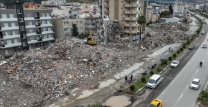 Yıkılan binalarla ilgili soruşturmalarda 284 kişi tutuklandı