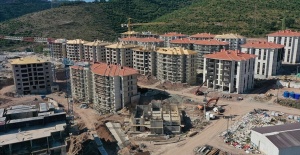 Kocaeli'de sanayi tesislerine yakın riskli alanda oturanlar yeni evlerine kavuşuyor