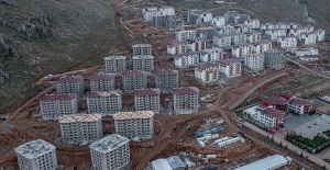 Depremin merkez üssü Elbistan'da yükselen afet konutları havadan görüntülendi