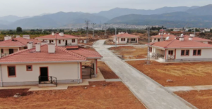 Hatay'da Suriye sınırının sıfır noktasındaki köy evleri takdir topladı