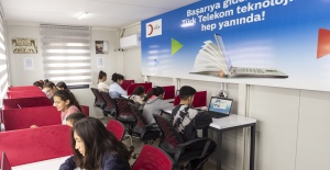 Türk Telekom ve Kızılay’dan   deprem bölgesi öğrencilere motivasyon