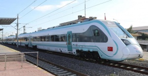 “ADAPAZARI – GEBZE BÖLGESEL TRENİ HATTI’NDA DURAK SAYISI 13’E YÜKSELDİ”