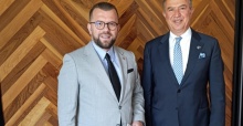 KRT'DE NECMİ İNCE İLE ZİRVEDEKİLER KONUĞU BTSO ÜYESİ VE BURTOM SAĞLIK GRUBU SAHİBİ UZM.DR. EROL KILIÇ  OLDU!